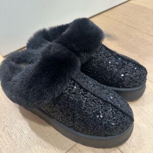 Fuzzy Black Sequin Women's Platform Slipper Shoes size 7